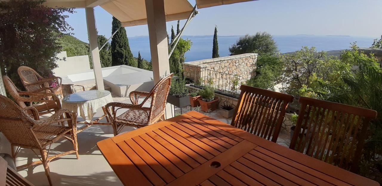 Les Villas De Qeparo Exterior photo